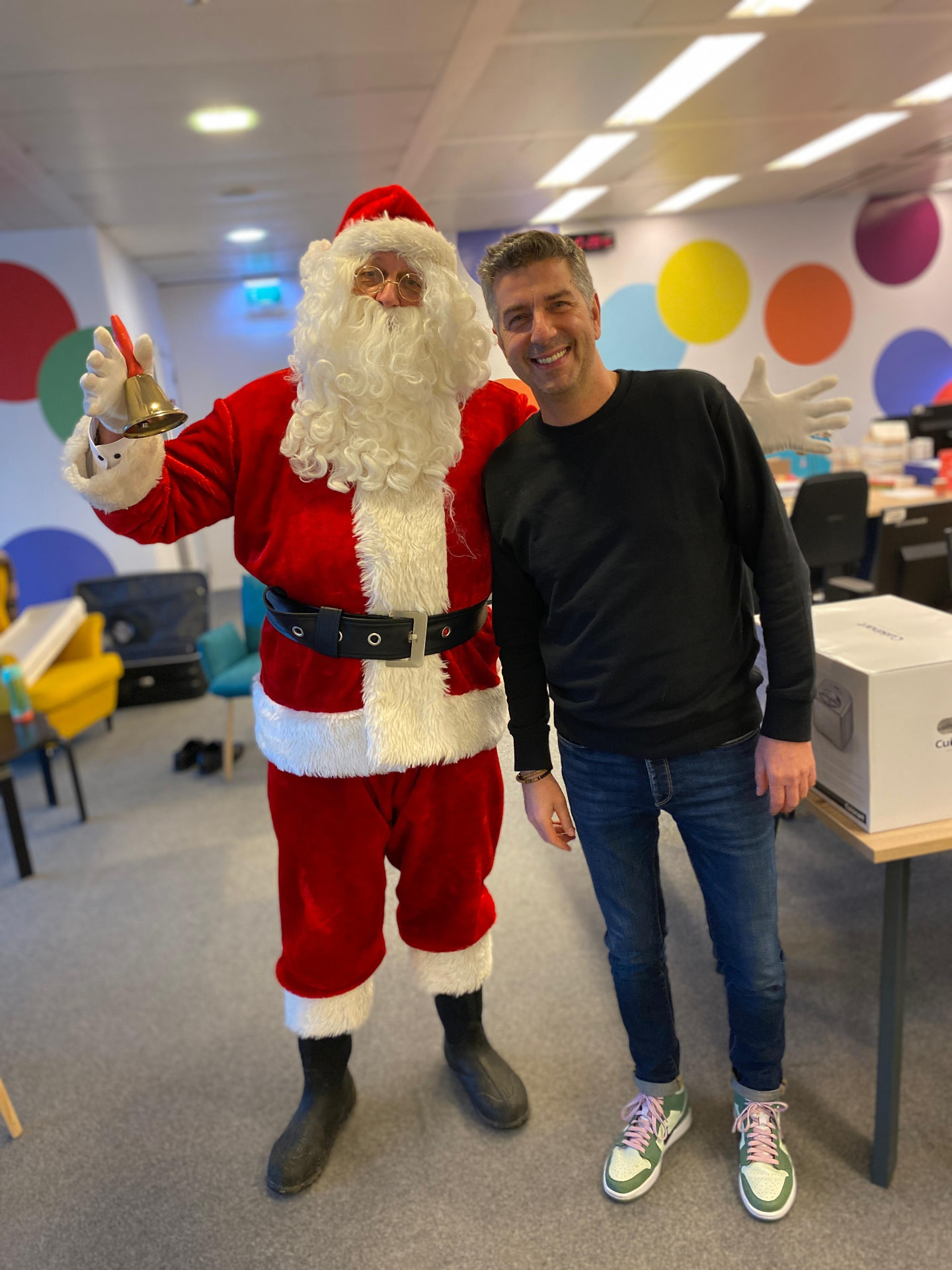 LE PÈRE NOËL en animation dans une entreprise